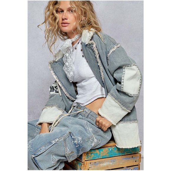 POL Light Wash Print Studded Heart Patch Button Down Frayed Denim Jacket - Picture 5 of 8